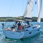 yacht-Oceanis 40.1-image-3