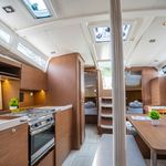 yacht-Oceanis 37.1-image-2