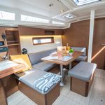 yacht-Oceanis 37.1-image-4