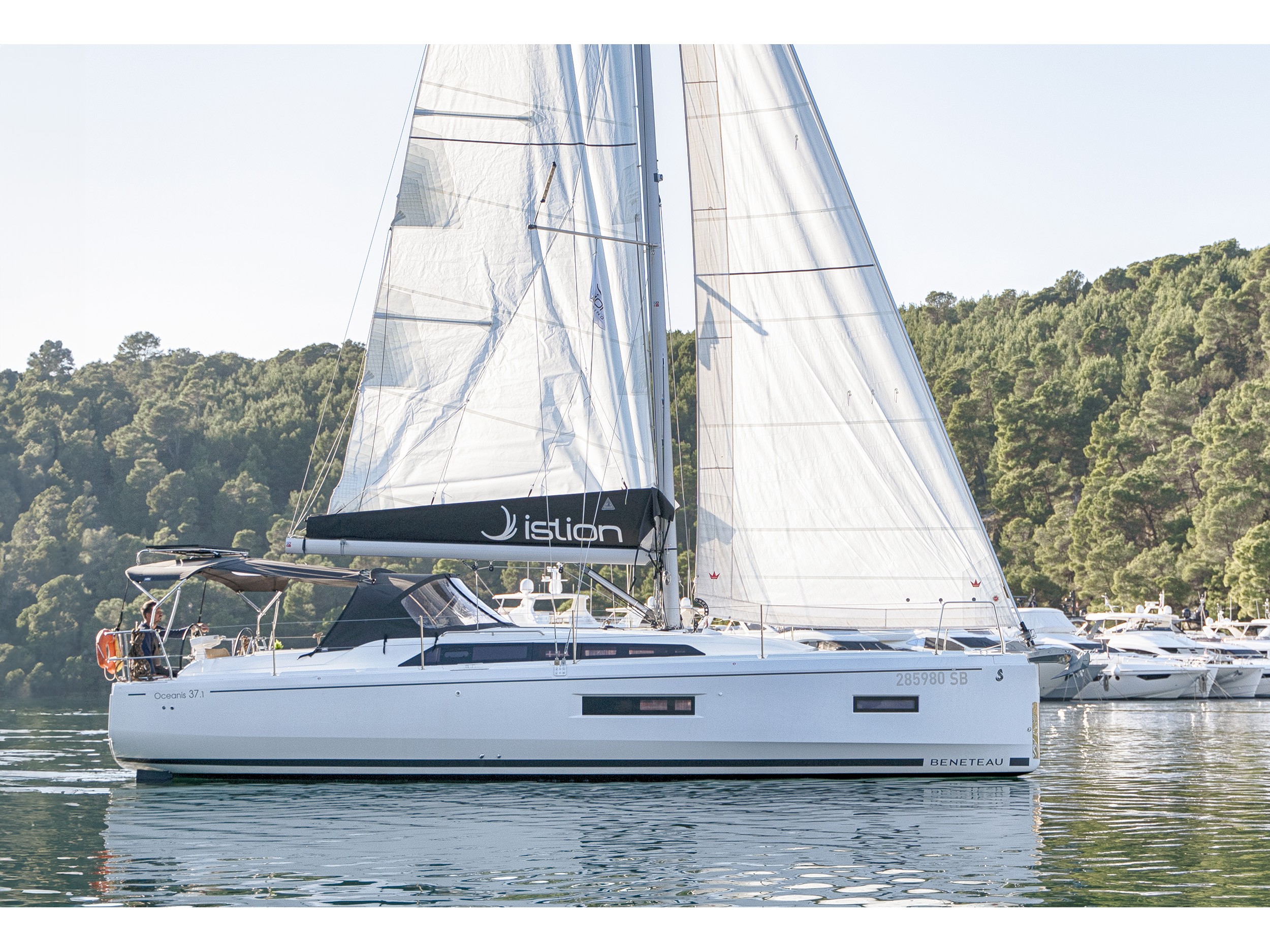 yacht-Oceanis 37.1-image-15