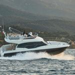 yacht-54415512 image-1