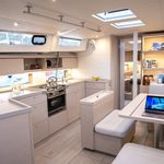 yacht-54433027 image-6