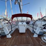 yacht-54433046 image-5