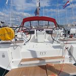 yacht-54433182 image-5