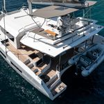 yacht-54464284 image-4