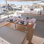 yacht-54464284 image-6