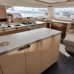 yacht-Aura 51-image-6