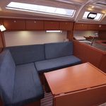 yacht-Bavaria Cruiser 37-image-4