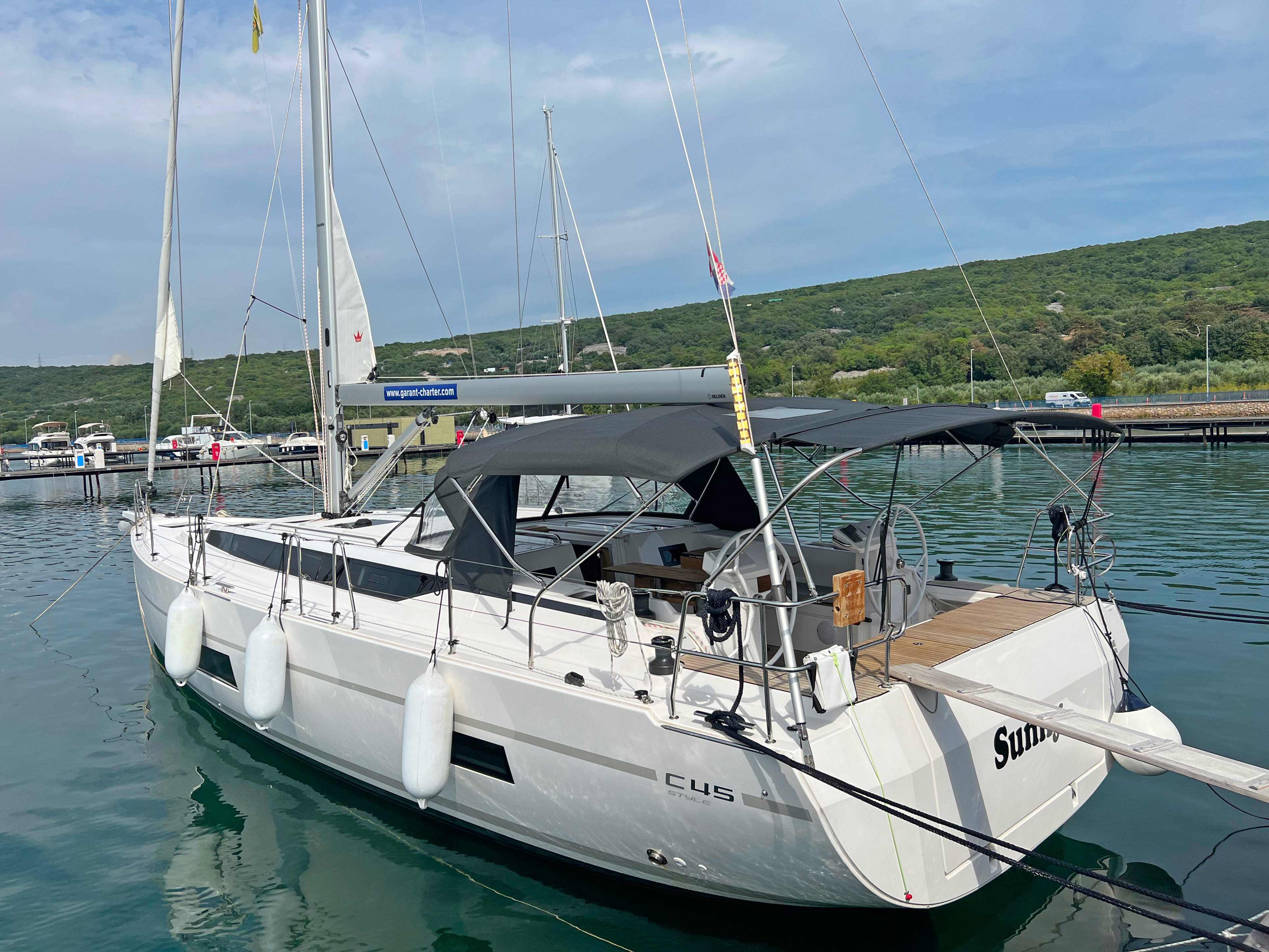 yacht-Bavaria C45 Style-image-16