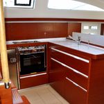 yacht-563156 image-5