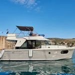 yacht-56874198 image-6