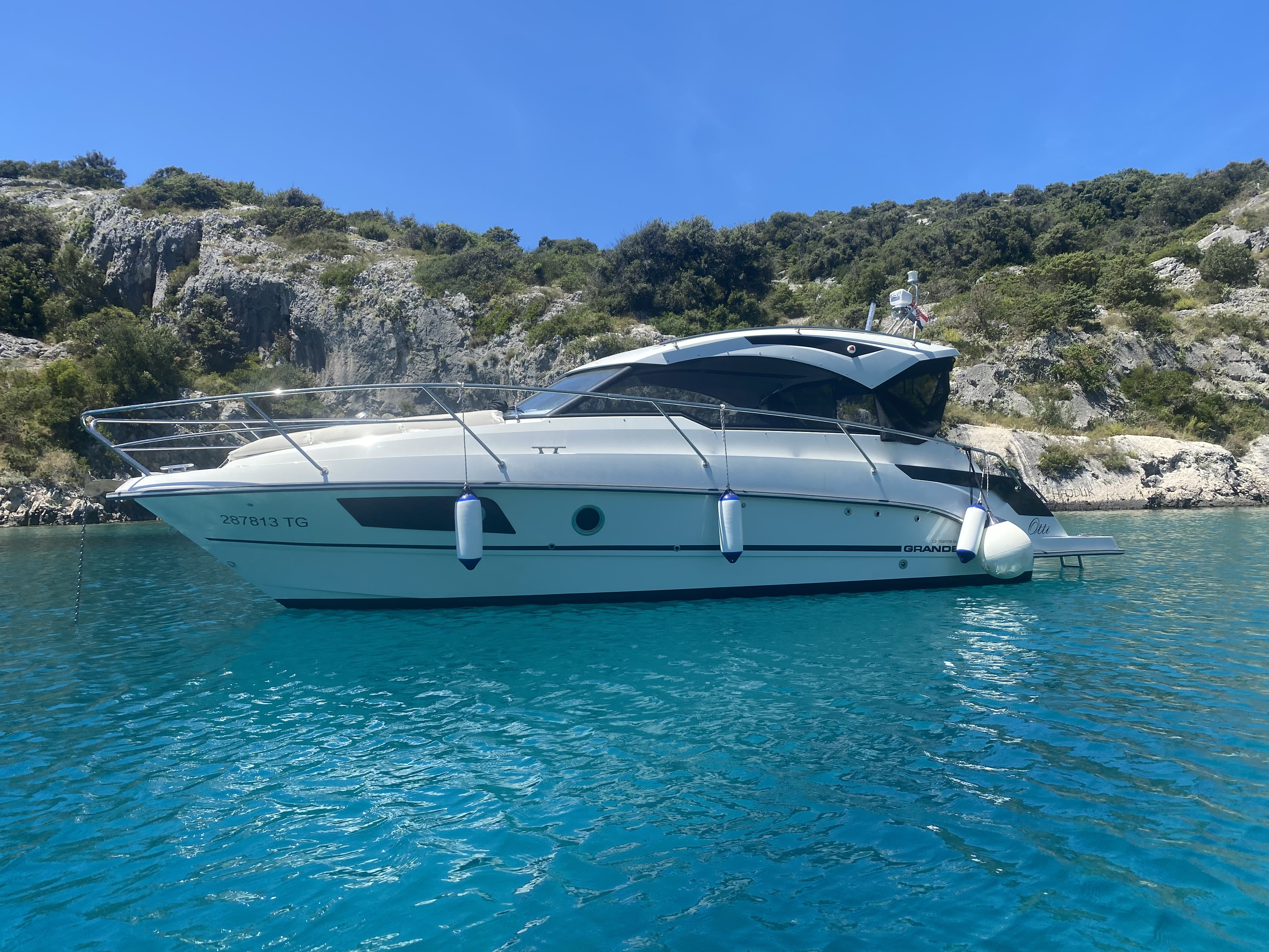 yacht-Grandezza 280C-image-15