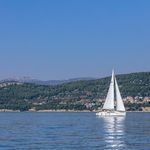 yacht-Bavaria Cruiser 46-image-3