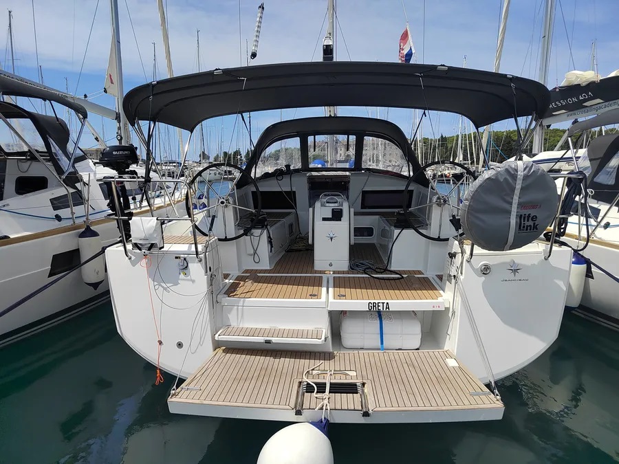 yacht-Sun Odyssey 440-image-9