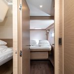 yacht-62351199 image-5