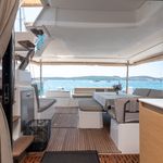 yacht-62351293 image-6