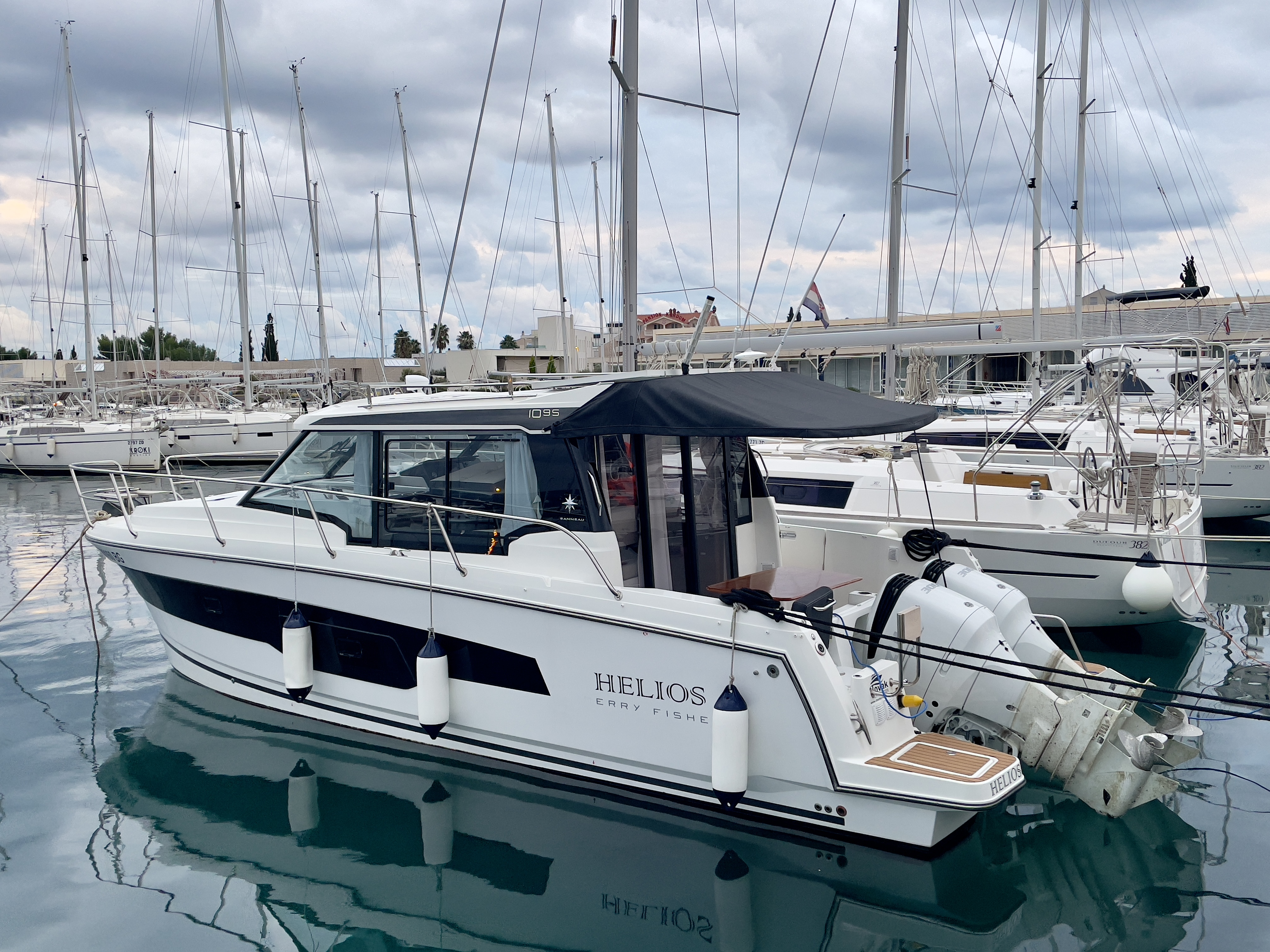 yacht-Merry Fisher 1095-image-3