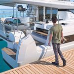 yacht-62674529 image-6