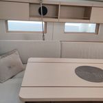 yacht-63304768 image-6