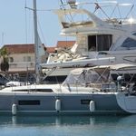 yacht-63304768 image-1