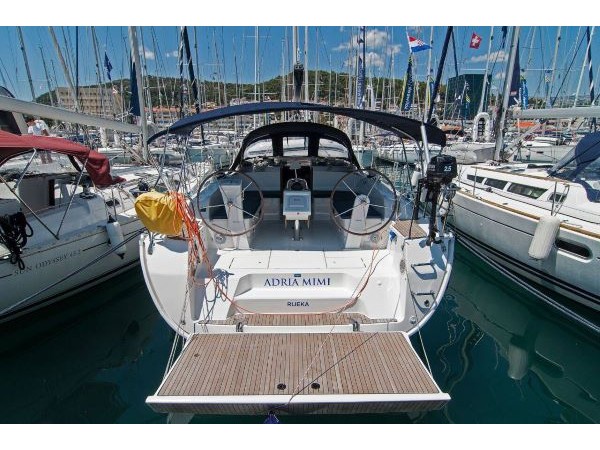 yacht-Bavaria Cruiser 46-image-3