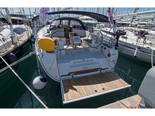 yacht-Bavaria Cruiser 46-image-6