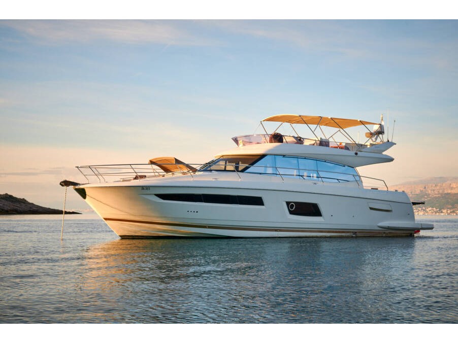 yacht-Prestige 550 Fly-image-10