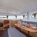 yacht-67002152 image-4