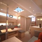 yacht-68154734 image-6