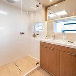 yacht-68924895 image-6