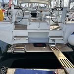 yacht-69293330 image-5