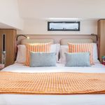 yacht-69376582 image-3