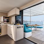 yacht-69780421 image-5