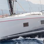 yacht-69870874 image-6