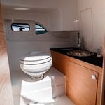 yacht-69993998 image-5