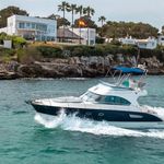 yacht-70152081 image-1