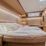 yacht-70328261 image-3