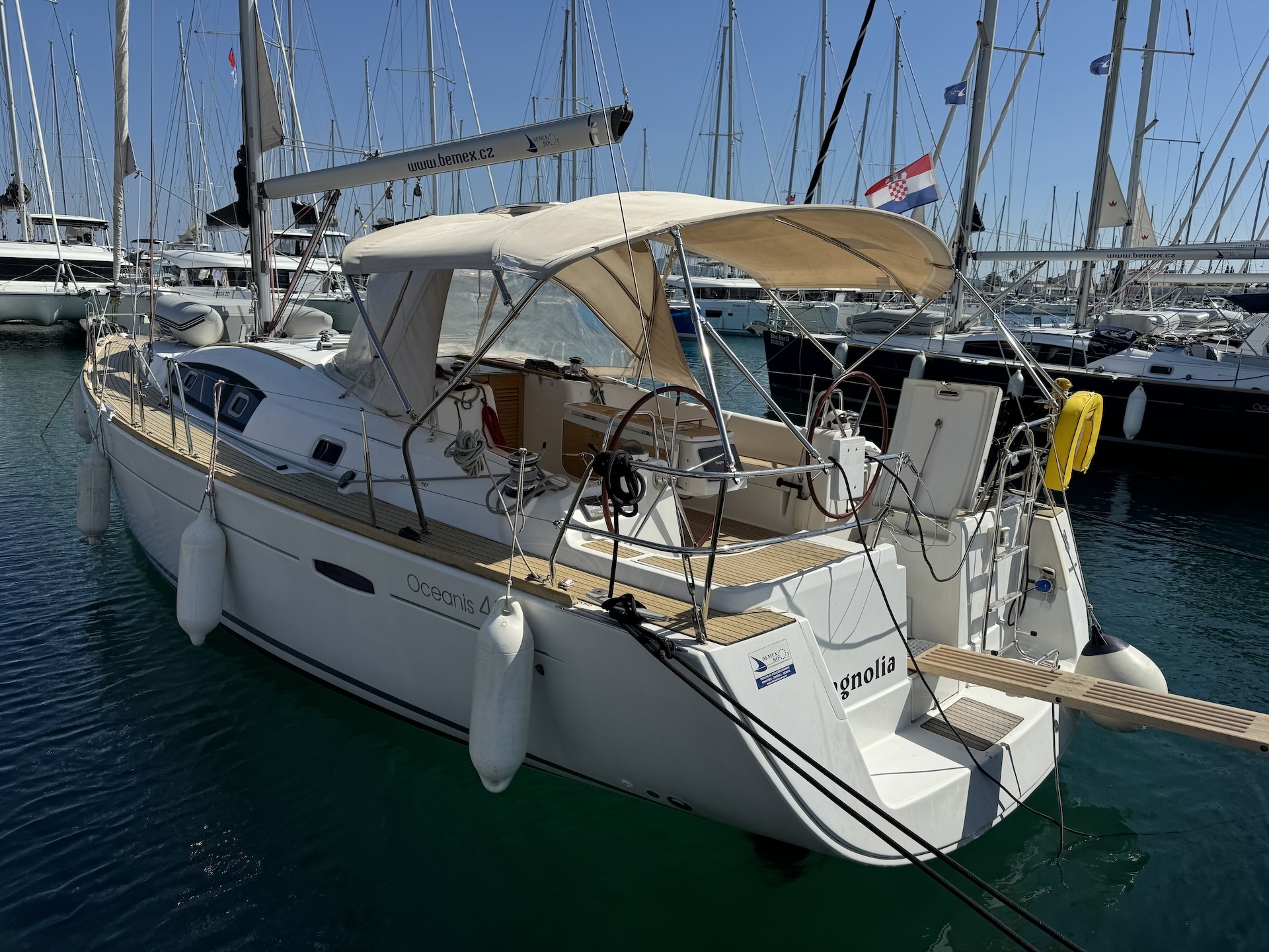yacht-Oceanis 43-image-1