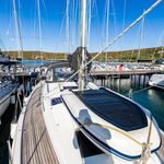 yacht-70627320 image-5