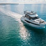 yacht-70913004 image-1