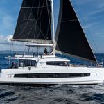 yacht-71050098 image-5