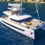 yacht-71050955 image-1