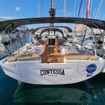 yacht-71108971 image-2