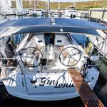 yacht-71236174 image-1