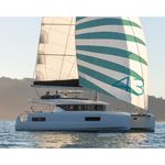 yacht-71425842 image-1