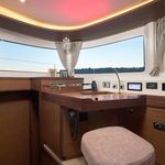 yacht-Lagoon 46-image-6