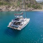 yacht-71889167 image-1