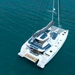 yacht-71889167 image-5