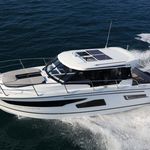 yacht-71976439 image-1