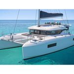 yacht-72035669 image-1